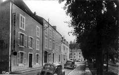 52 Bourbonne les Bains Place d Orfeuil et la Poste Hotel du Golf